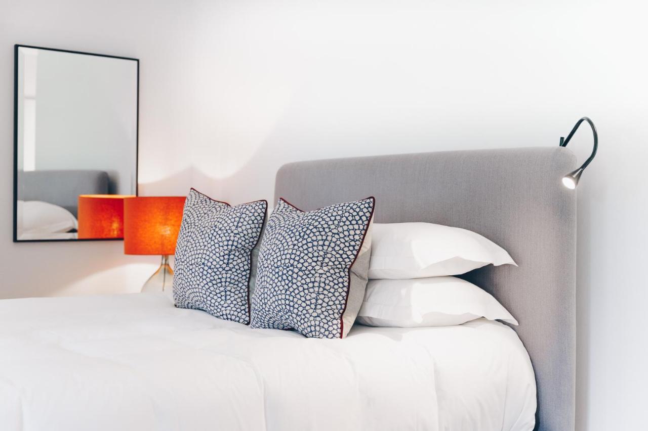 South Street Apartments Chichester Bagian luar foto