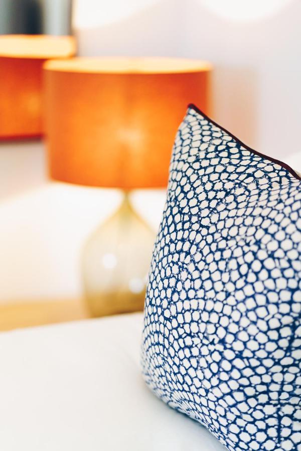 South Street Apartments Chichester Bagian luar foto