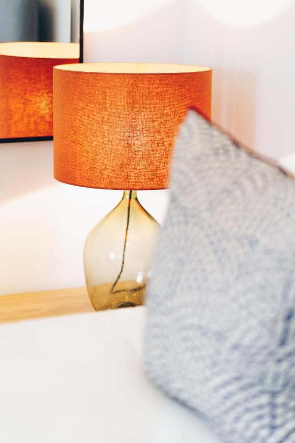 South Street Apartments Chichester Bagian luar foto