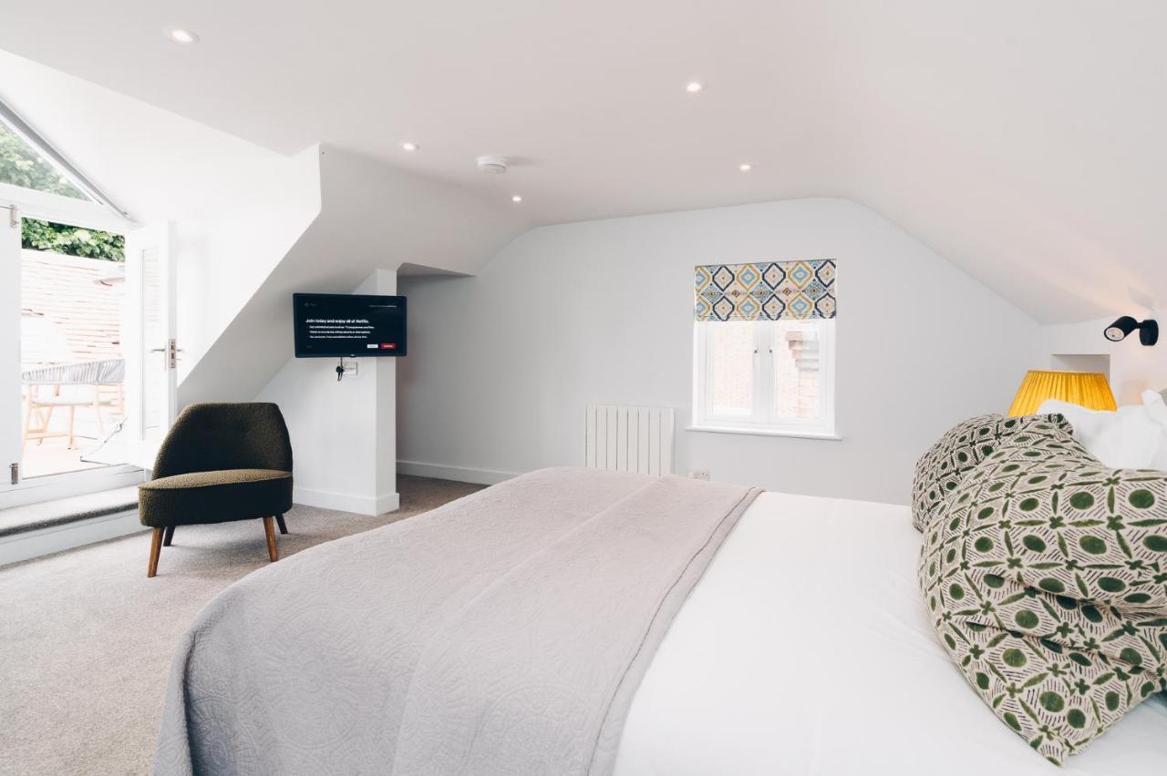 South Street Apartments Chichester Bagian luar foto