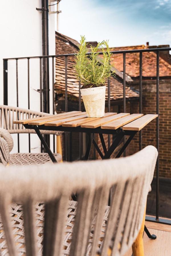 South Street Apartments Chichester Bagian luar foto