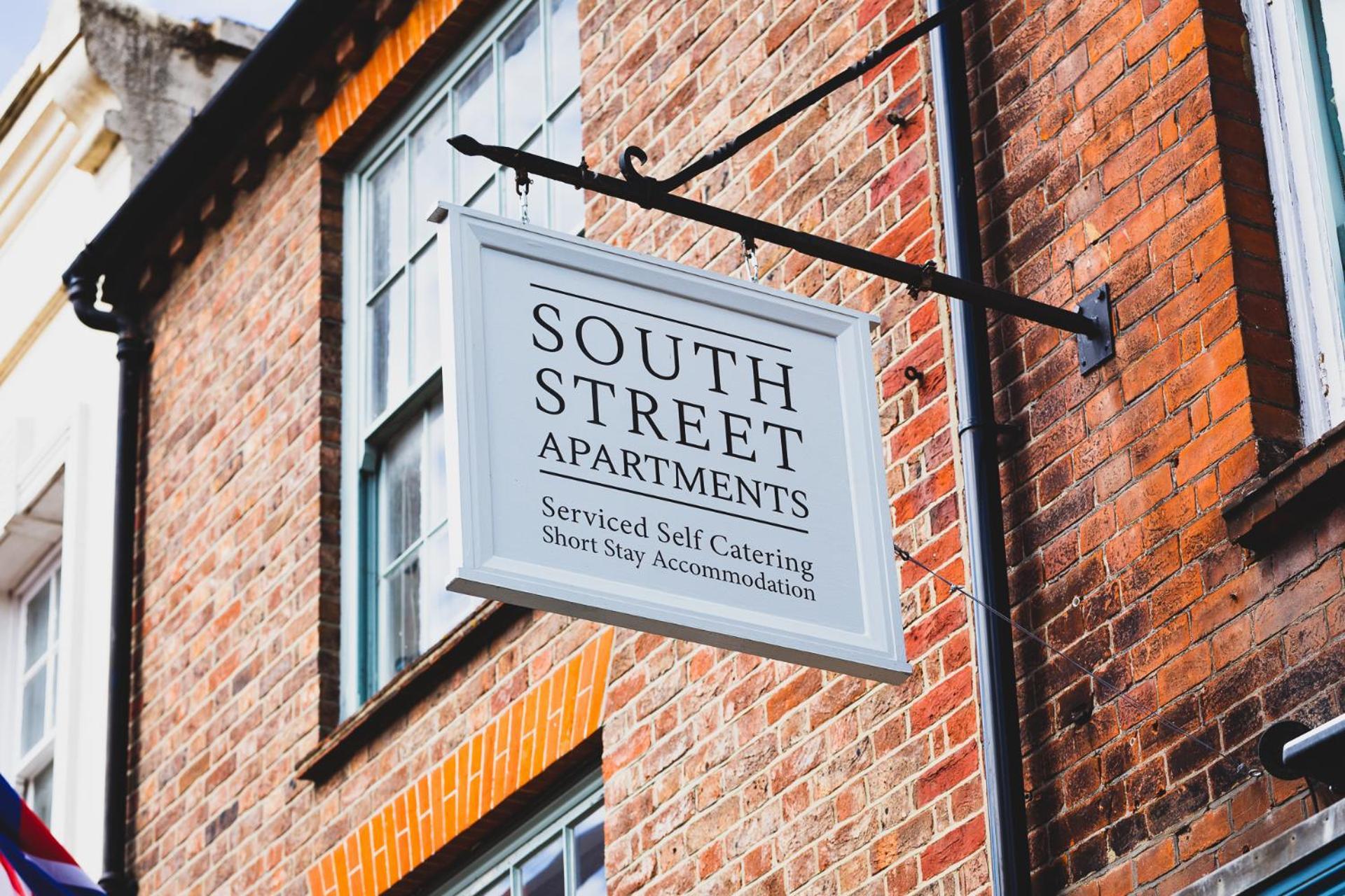 South Street Apartments Chichester Bagian luar foto