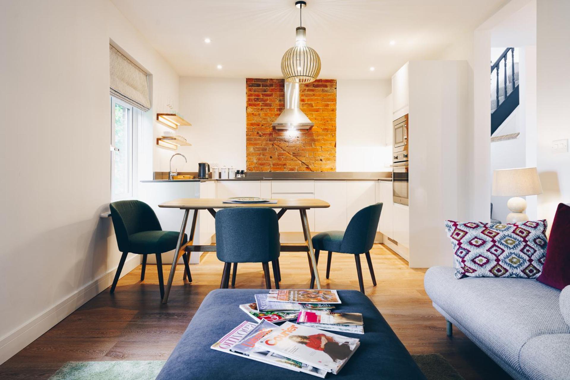 South Street Apartments Chichester Bagian luar foto